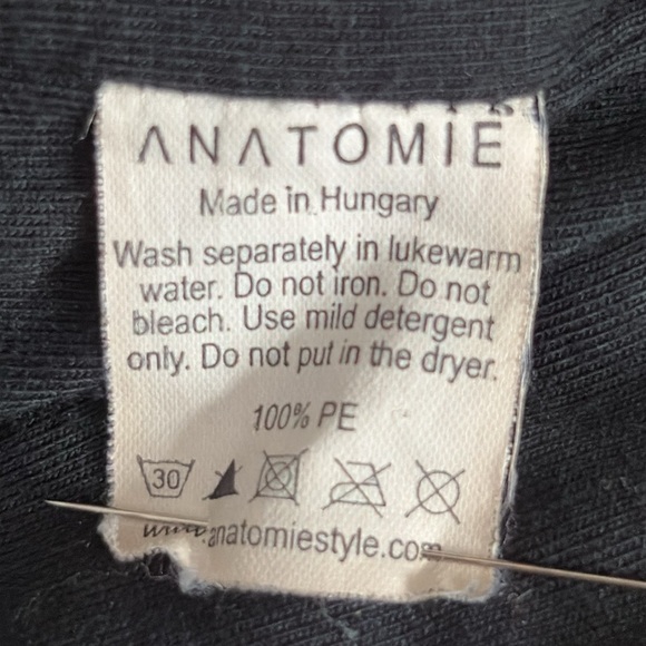 Anatomie Quilted Puffer Zip Front Coat/Long Jacket in Black - Size Small - Picture 5 of 8